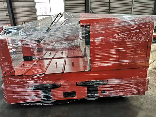 3T架线机车在轨运行视频